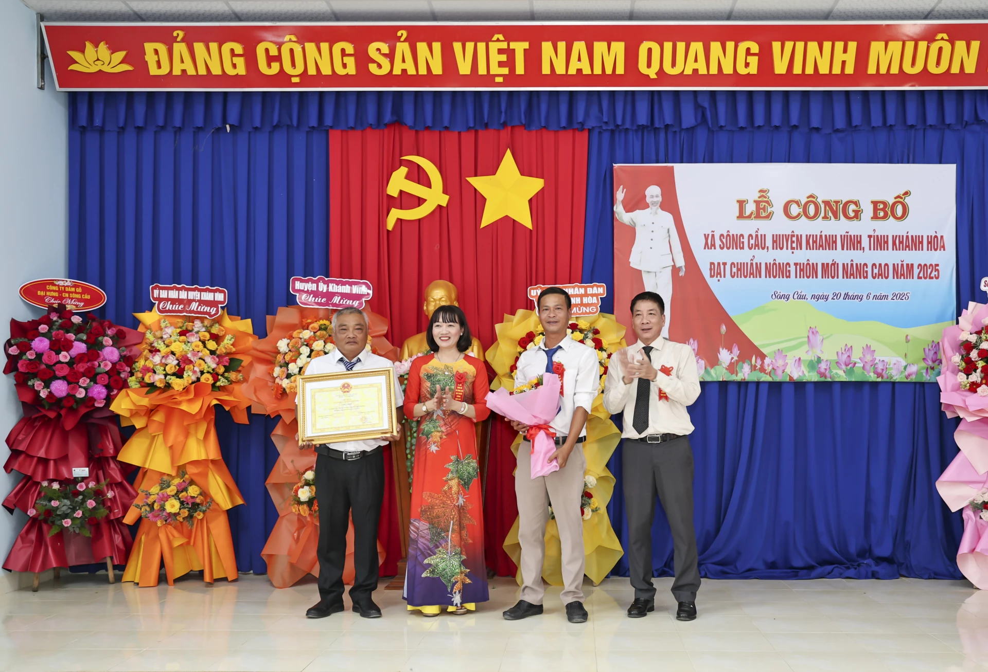 Xã Sông Cầu đạt chuẩn nông thôn mới nâng cao