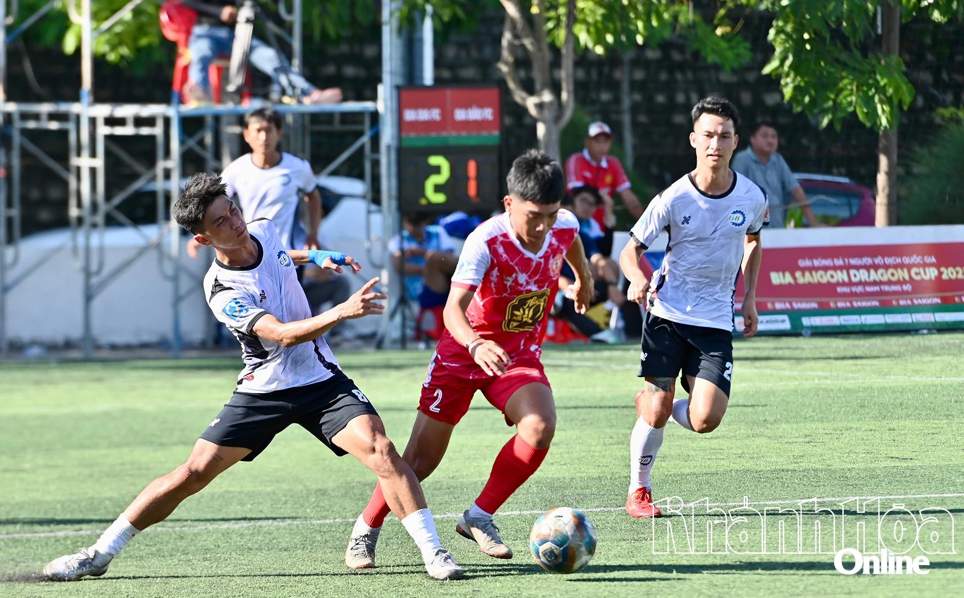 Đội bóng Friendly lên ngôi vô địch giải VPL-S6 khu vực Nam Trung Bộ