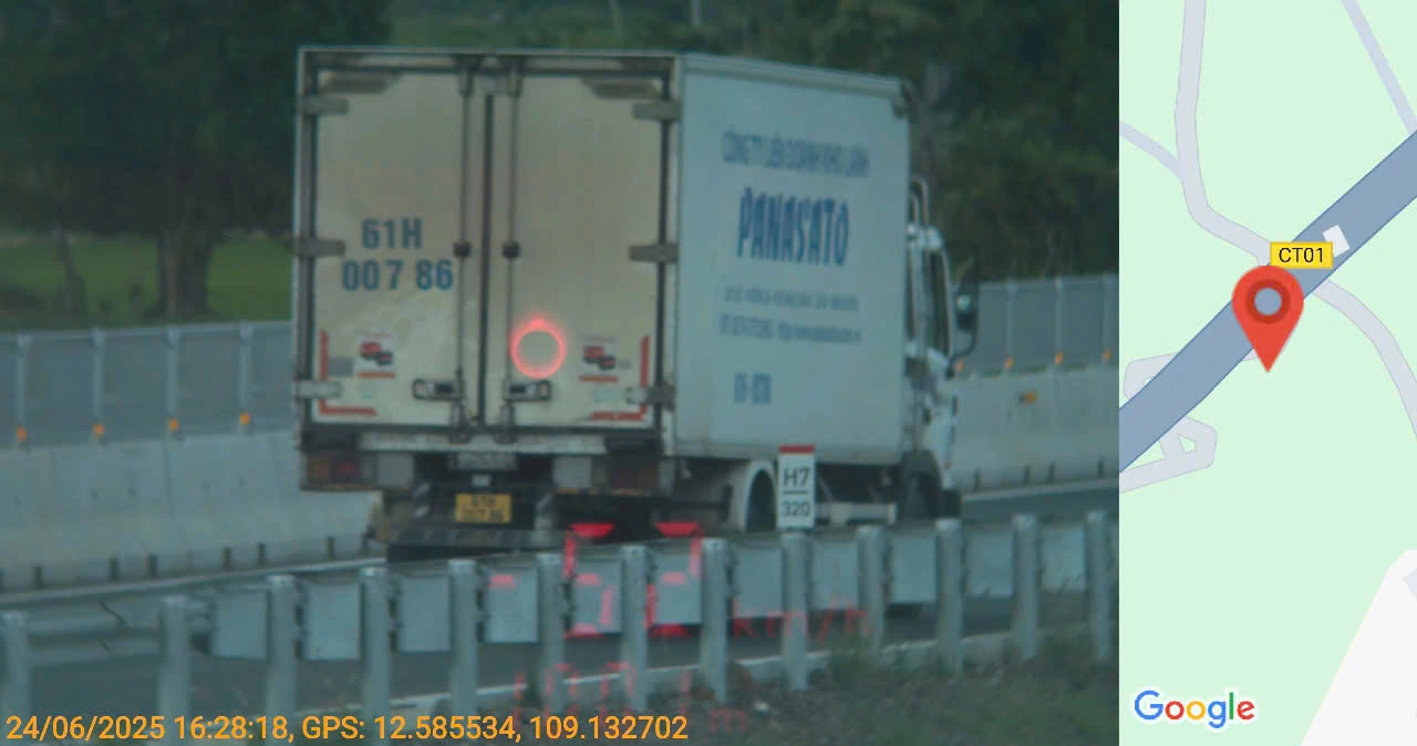 Xử lý tài xế chạy xe dưới tốc độ tối thiểu trên đường cao tốc