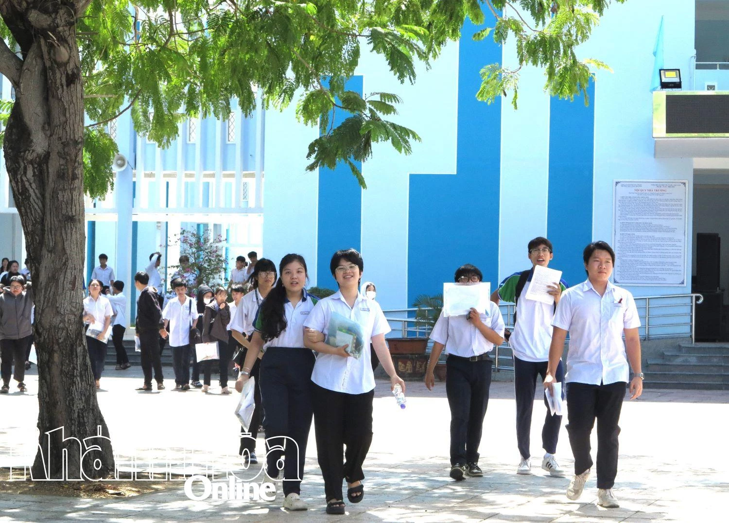 Thí sinh thi chương trình mới hoàn thành kỳ thi tốt nghiệp THPT 2025