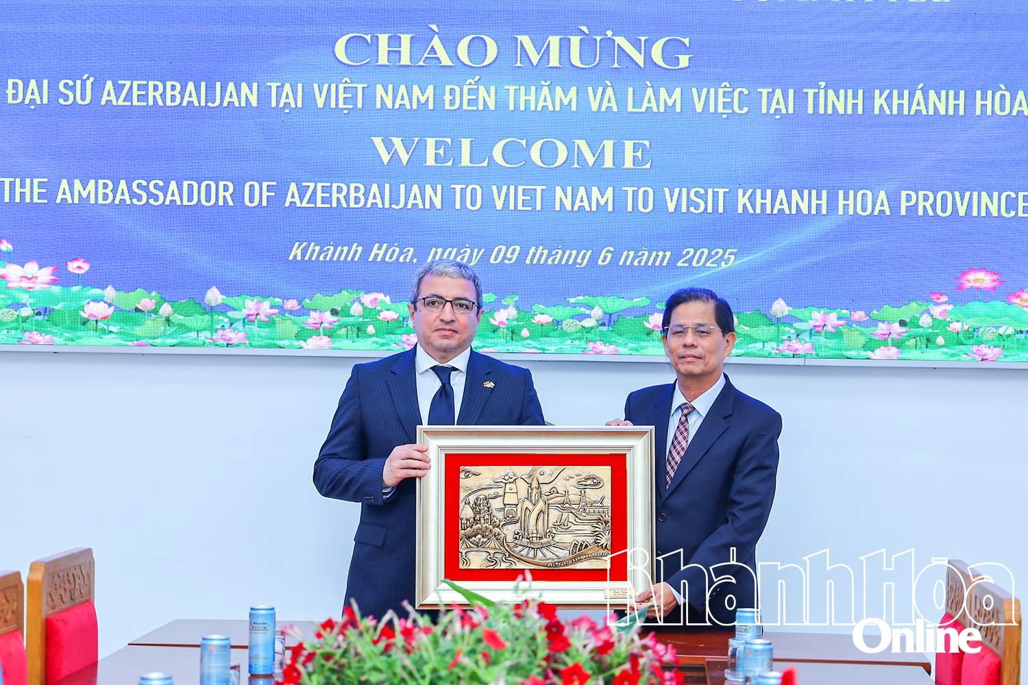 Chủ tịch UBND tỉnh Nguyễn Tấn Tuân tiếp Đại sứ Azerbaijan tại Việt Nam