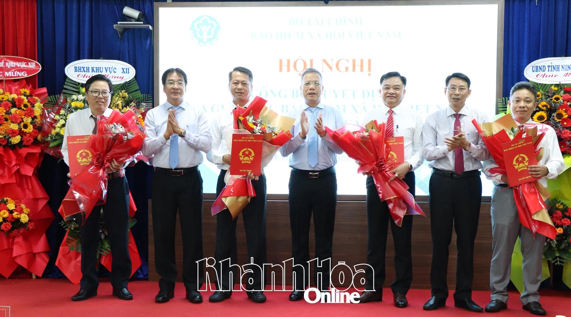 Bảo hiểm xã hội Việt Nam công bố các quyết định về công tác cán bộ