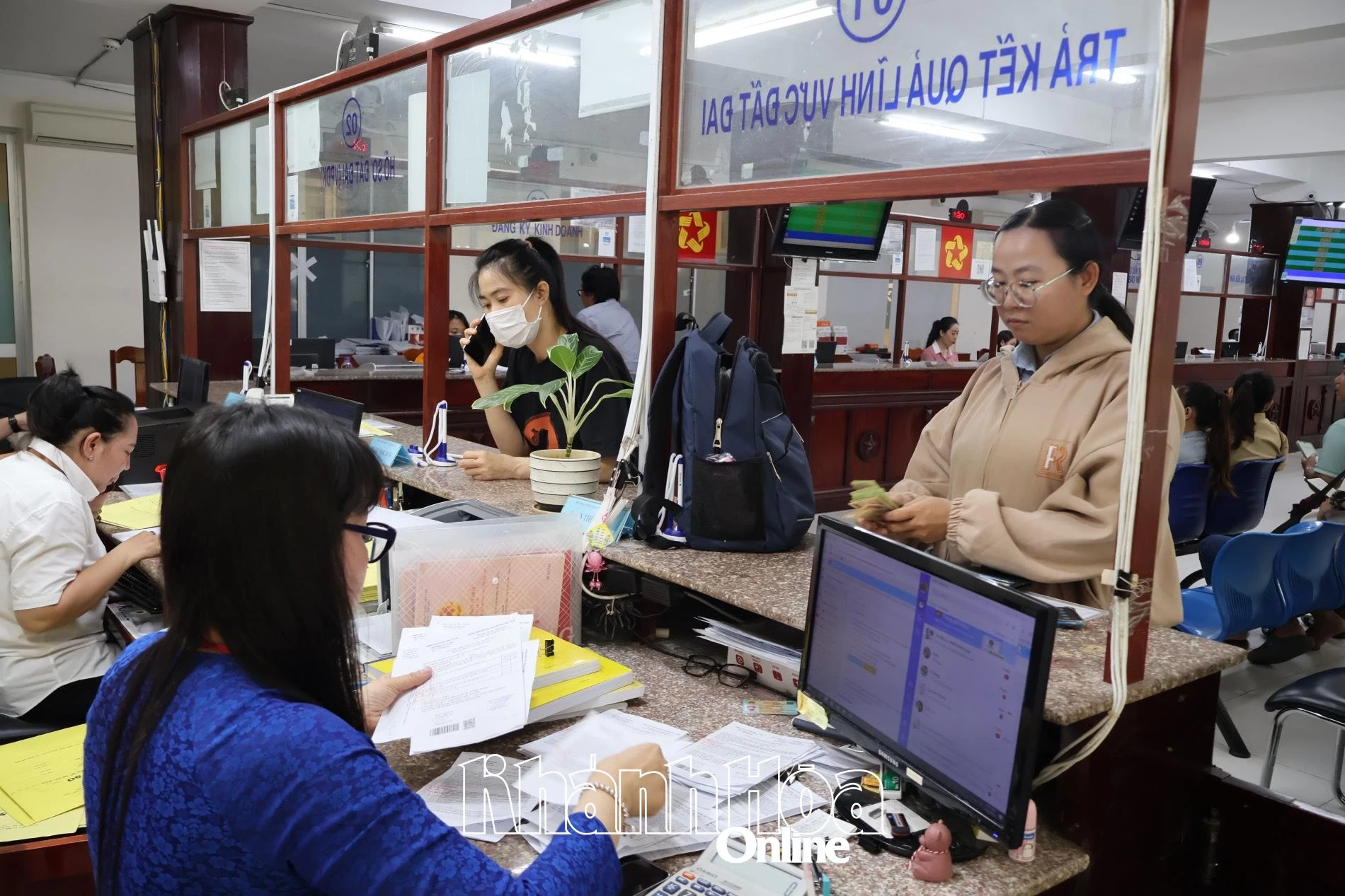 Sở Nông nghiệp và Môi trường Khánh Hòa: 6 tháng, cấp mới hơn 32.600 giấy chứng nhận quyền sử dụng đất