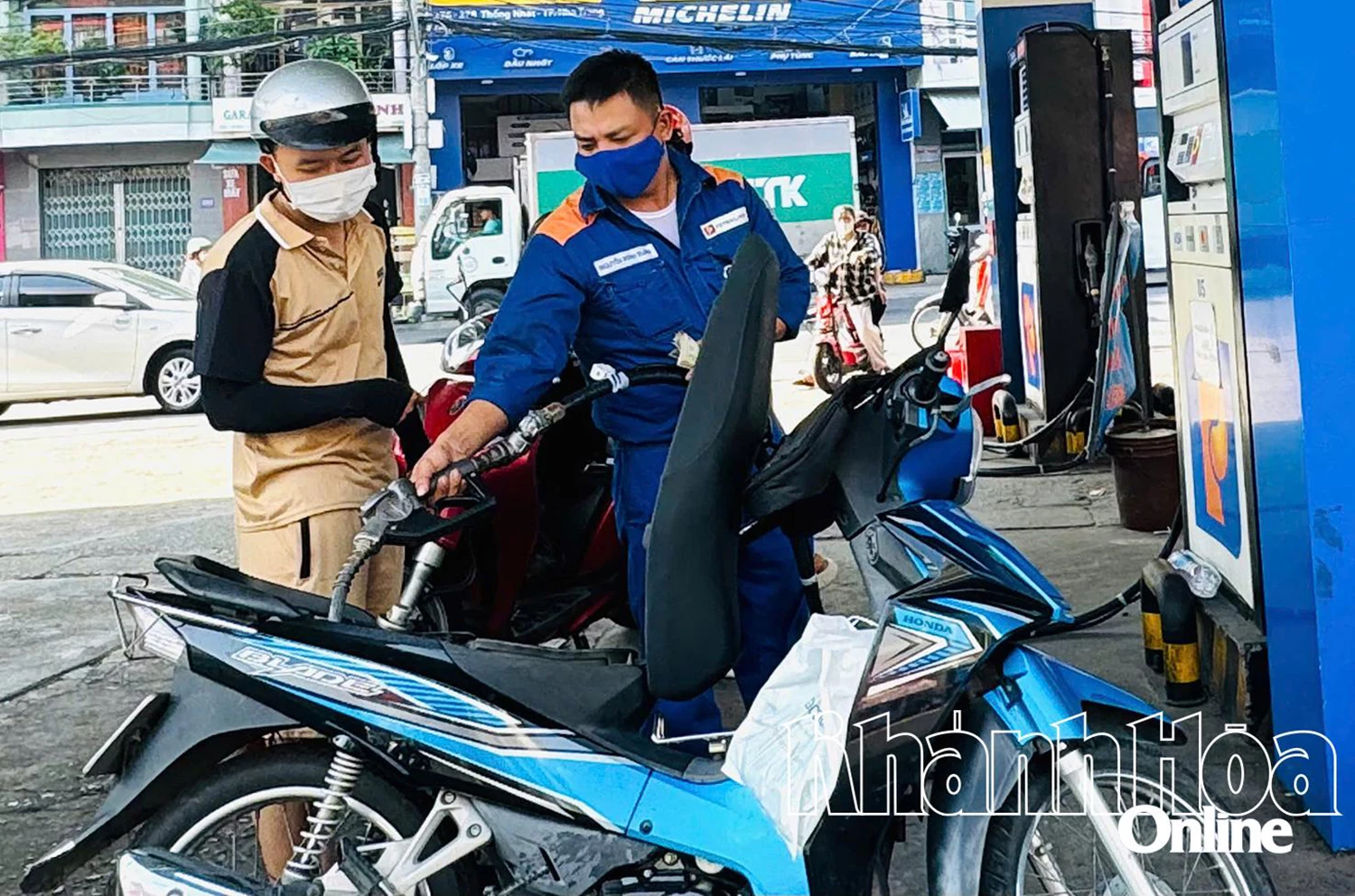 Giá xăng dầu tăng từ 1.170 đến 1.450 đồng/lít