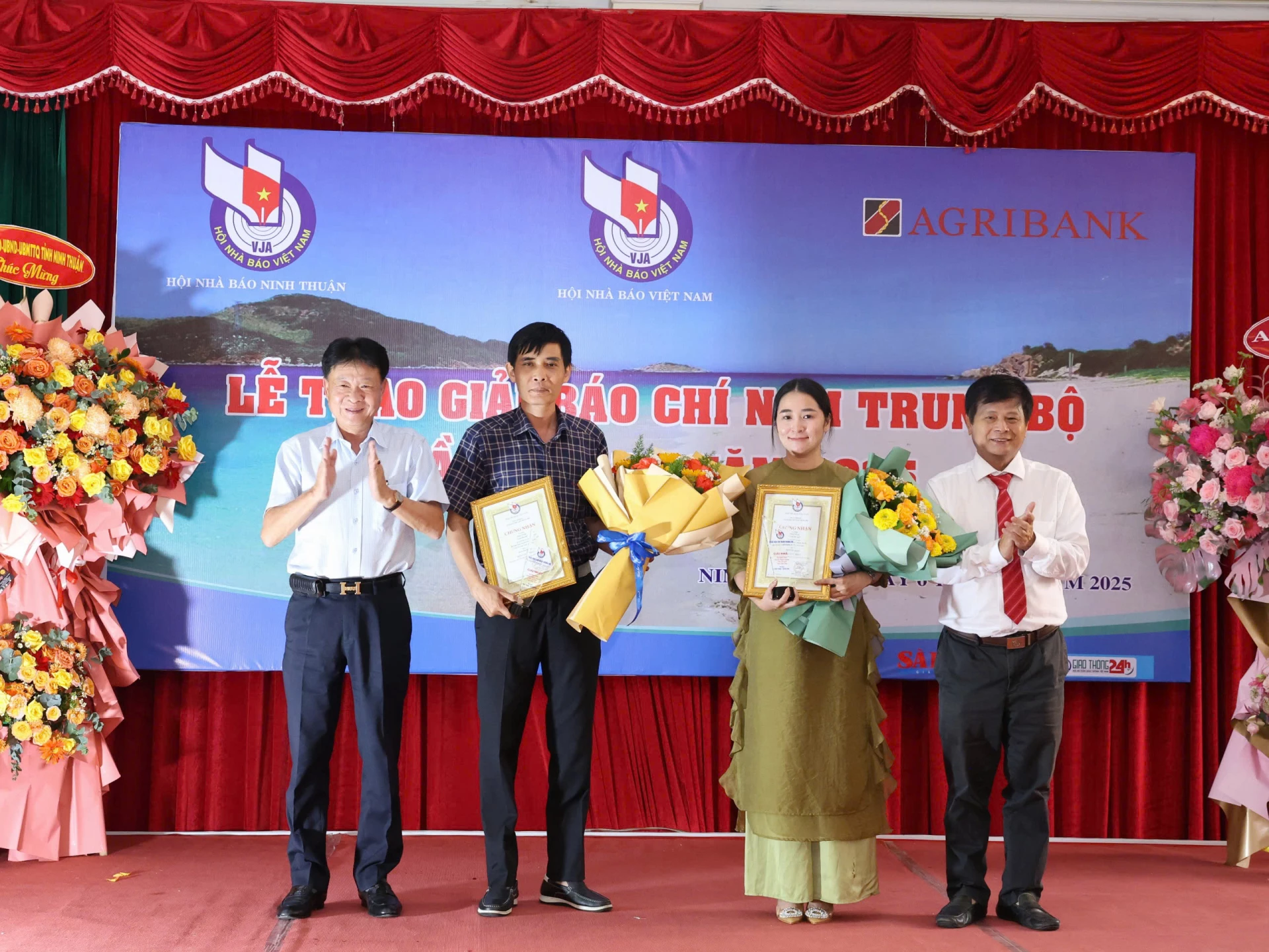 Vinh danh 22 tác phẩm đoạt Giải báo chí Nam Trung Bộ lần thứ II