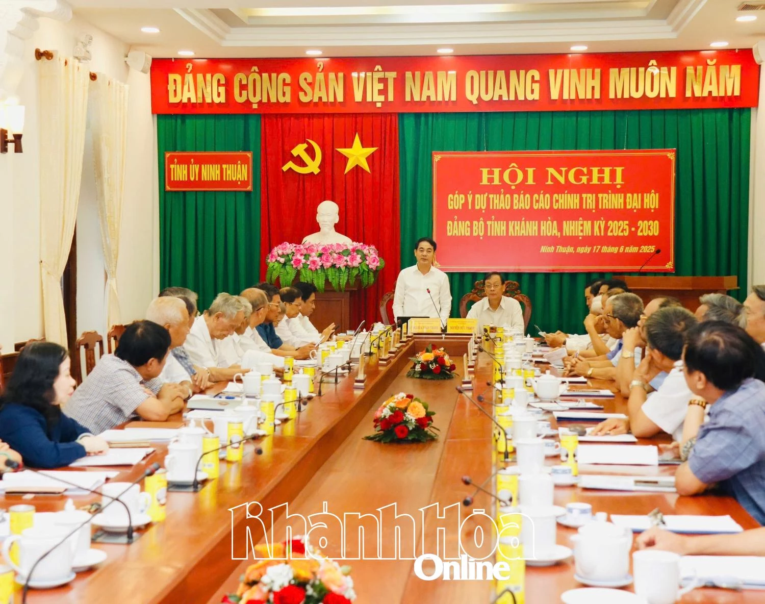 Cán bộ nguyên lãnh đạo tỉnh Ninh Thuận góp ý dự thảo Báo cáo chính trị trình Đại hội Đảng bộ tỉnh Khánh Hòa nhiệm kỳ 2025 - 2030