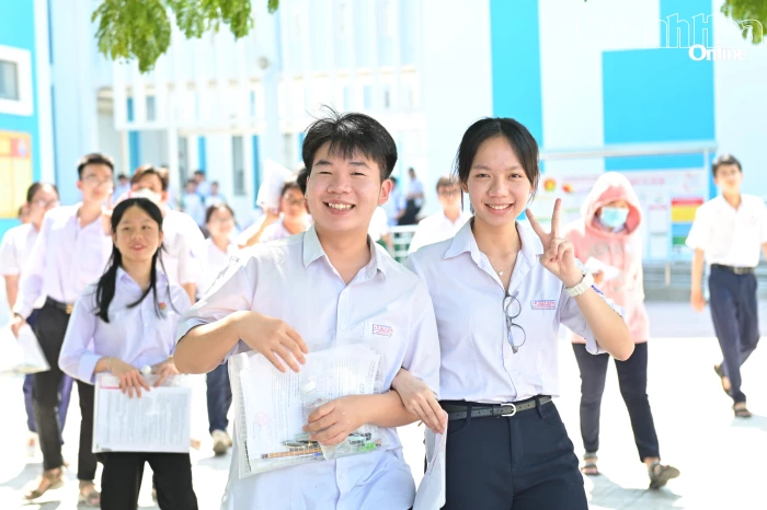 Thí sinh hoàn thành môn thi đầu tiên Kỳ thi tốt nghiệp THPT 2026