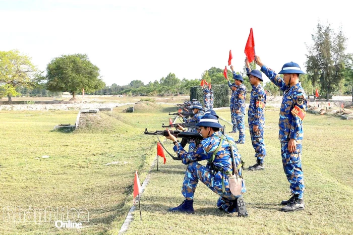 Trưởng thành trong môi trường quân ngũ