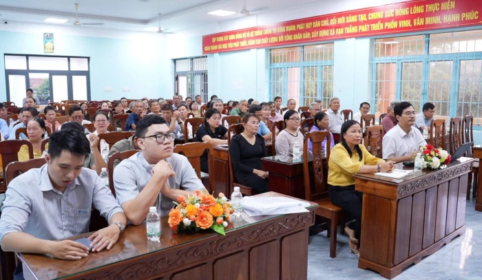 Hội Nông dân tỉnh tập huấn nâng cao năng lực quản lý kinh tế tập thể tại xã Vạn Thắng