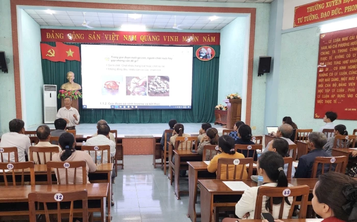 Tập huấn phục hồi sinh kế cho 35 hộ dân phường Ninh Hòa