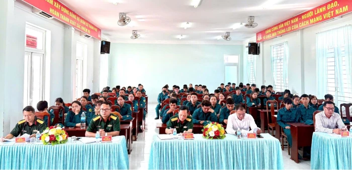 Phường Cam Ranh khai mạc lớp huấn luyện dân quân năm thứ nhất - đợt 2