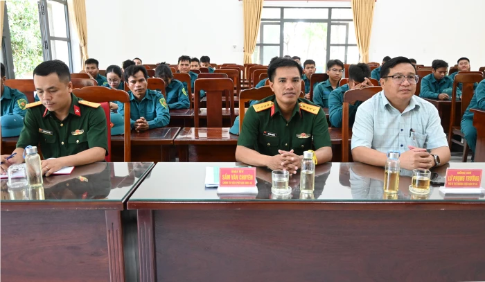 Xã Thuận Bắc khai mạc huấn luyện dân quân năm thứ nhất