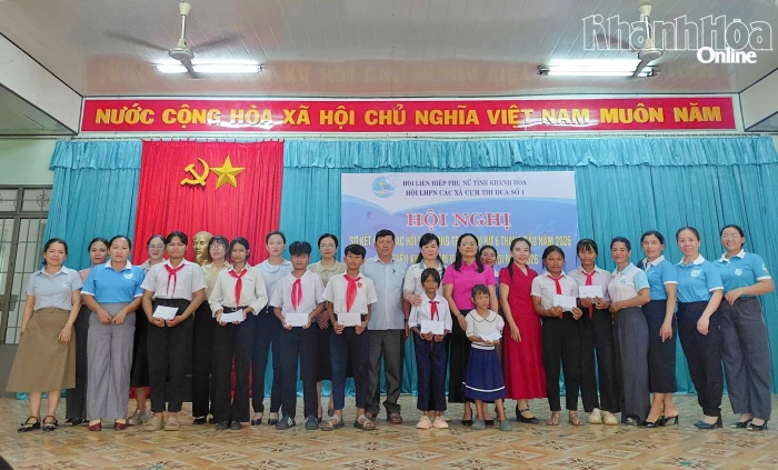 Hội Liên hiệp Phụ nữ các xã Cụm thi đua số 1 sơ kết công tác hội và phong trào phụ nữ