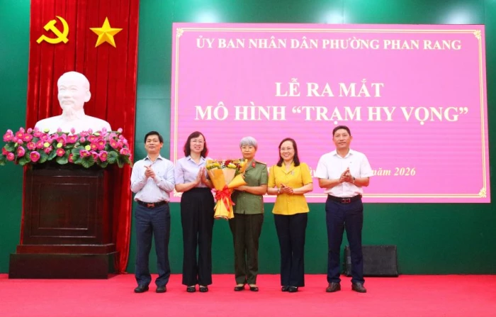Phường Phan Rang ra mắt mô hình “Trạm hy vọng”