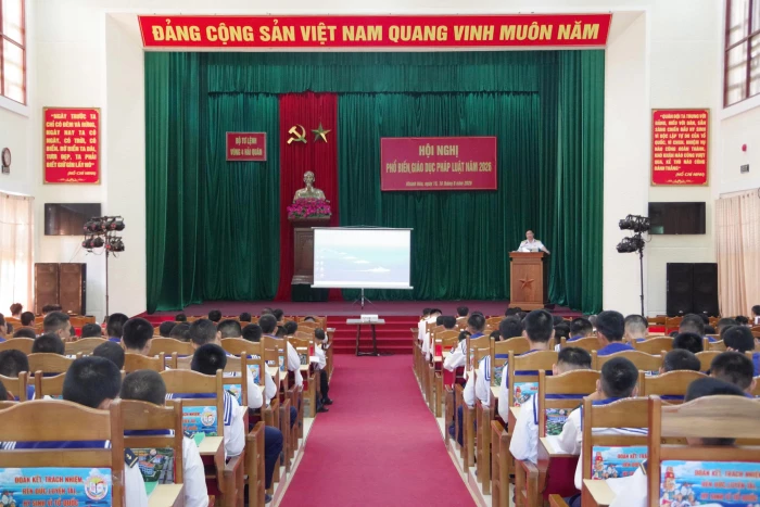Trung tâm Huấn luyện Vùng 4 Hải quân phối hợp phổ biến, giáo dục pháp luật năm 2026