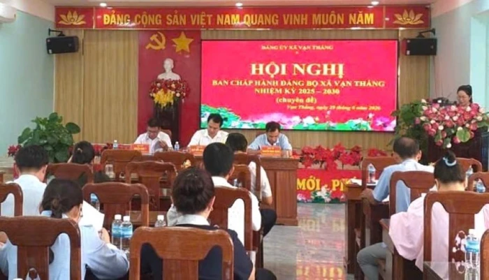 Hội nghị chuyên đề Ban Chấp hành Đảng bộ xã Vạn Thắng