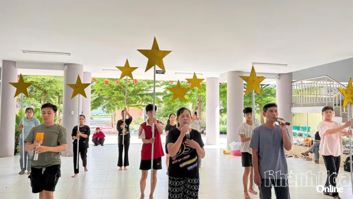 Những sắc màu văn hóa Chăm