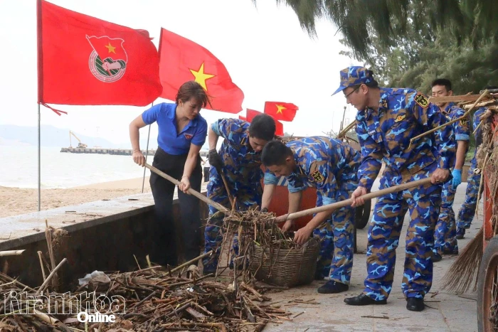Sáng 6-6, đồng loạt ra quân triển khai phong trào thi đua “Toàn dân chung tay bảo vệ môi trường, vì một Việt Nam xanh - sạch - đẹp”