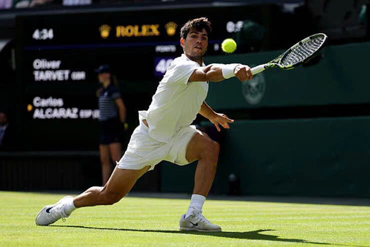 Wimbledon: Đương kim vô địch Alcaraz trở lại phong độ hủy diệt