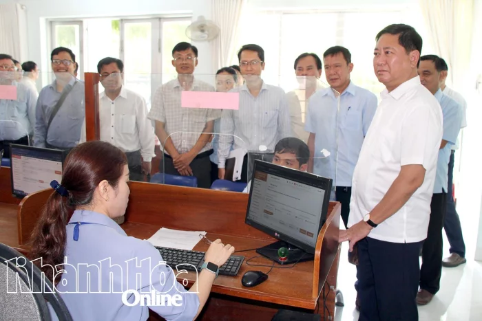 Công bộc của dân - Kỳ cuối: Đặt niềm tin vào đội ngũ cán bộ cấp xã