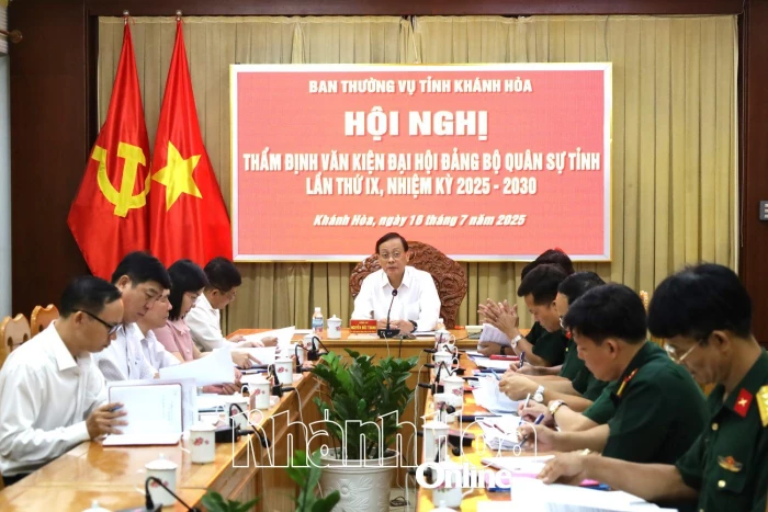 Phó Bí thư Tỉnh ủy Nguyễn Đức Thanh làm việc với Đảng ủy Quân sự tỉnh về công tác chuẩn bị đại hội