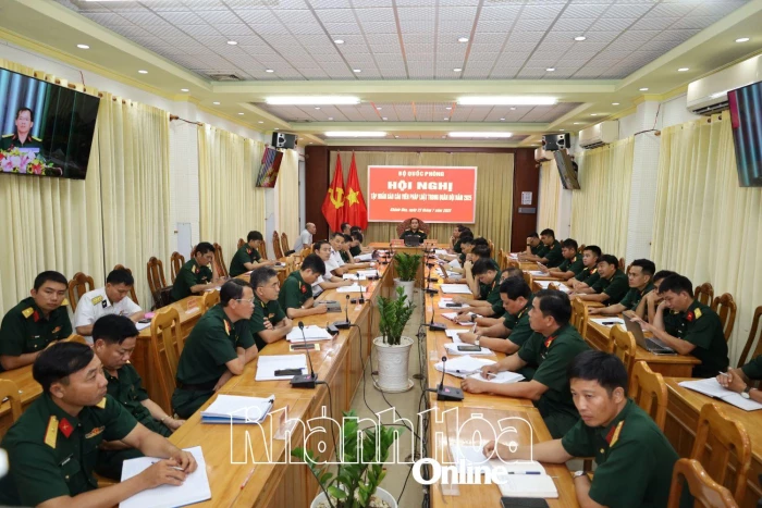 Bộ Quốc phòng tập huấn báo cáo viên pháp luật trong quân đội năm 2025 khu vực miền Trung