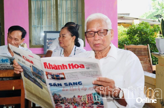 Không để chi, đảng bộ, cơ quan đơn vị “trắng” báo Đảng