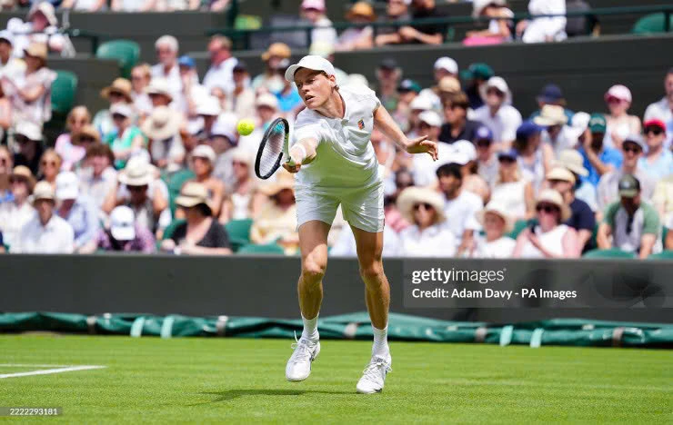 Wimbledon: Thêm một "cơn địa chấn" hạt giống số ba Zverev bị loại