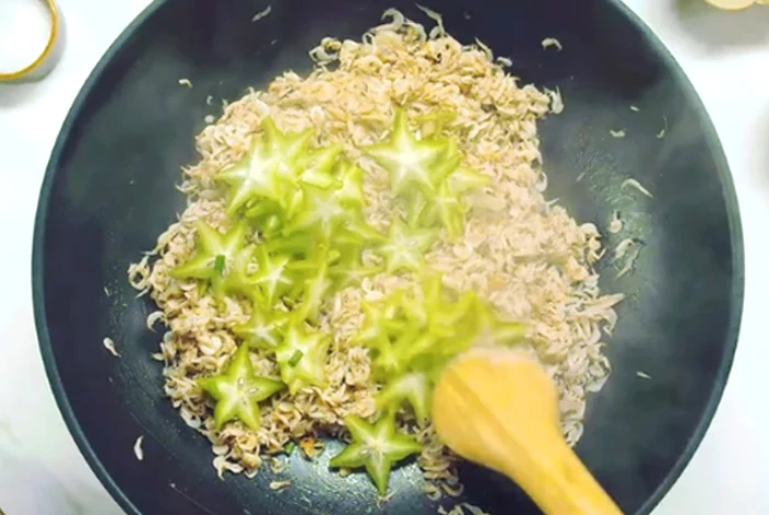 Tép rang khế chua thơm ngon