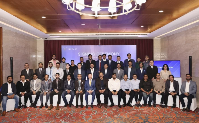 VinFast bắt tay 13 đại lý, mở 32 showroom khắp Ấn Độ