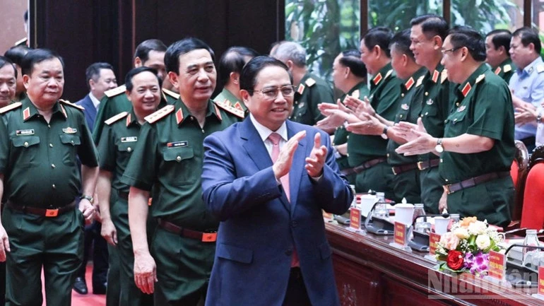 Thủ tướng Phạm Minh Chính dự Hội nghị Quân chính toàn quân 6 tháng đầu năm 2025