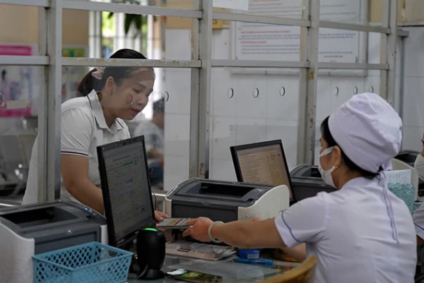 VIDEO: Hiệu quả từ Đề án 06: Không còn cảnh chen lấn, xếp hàng khám chữa bệnh