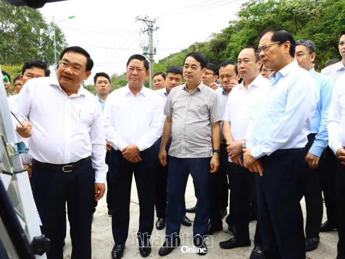 Phó Thủ tướng Chính phủ Bùi Thanh Sơn kiểm tra thực địa và làm việc với tỉnh Khánh Hòa về các dự án điện hạt nhân