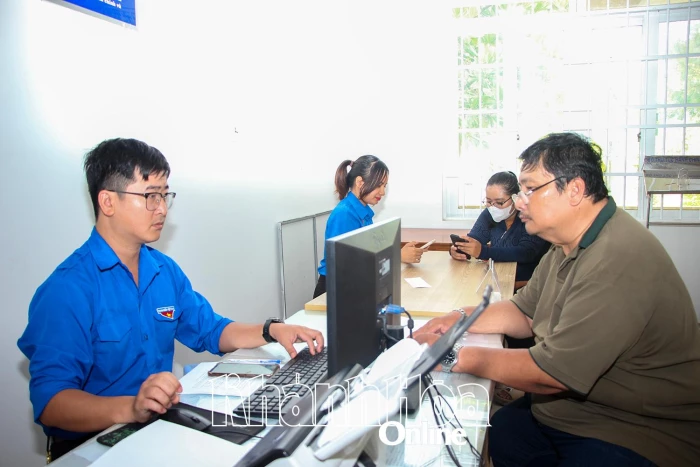 Xã Vạn Ninh: Ứng dụng số để phục vụ người dân tốt hơn