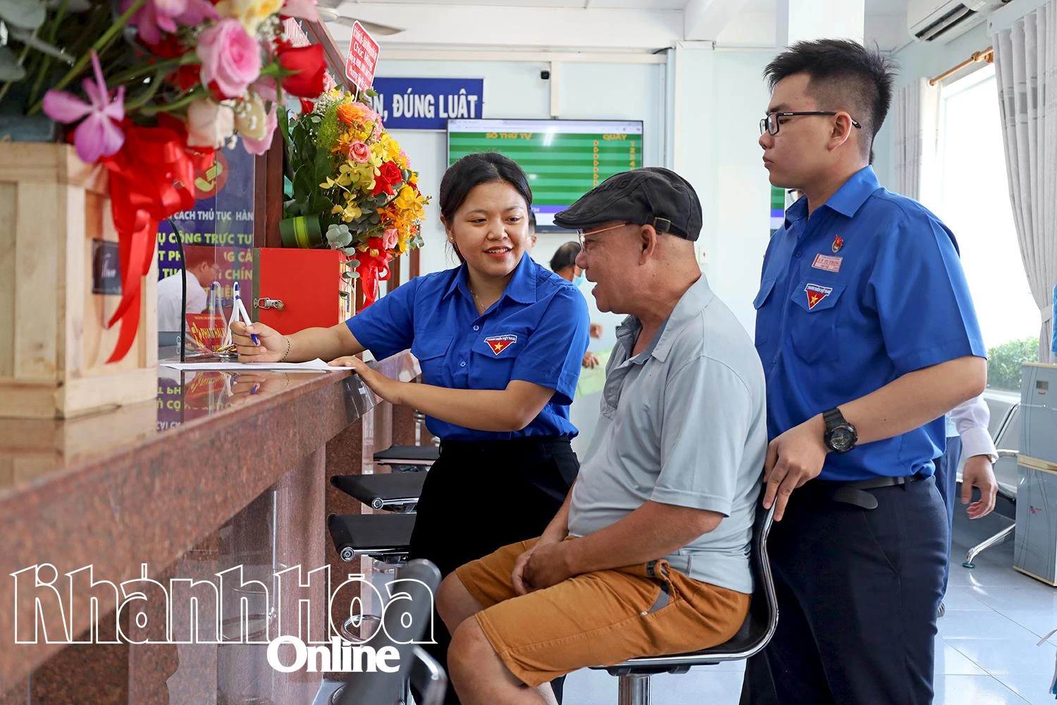 Chính quyền vận hành, nhân dân phấn chấn