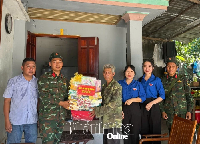 Tiểu đoàn Bộ binh 460 tổ chức nhiều hoạt động dân vận tại xã Diên Thọ