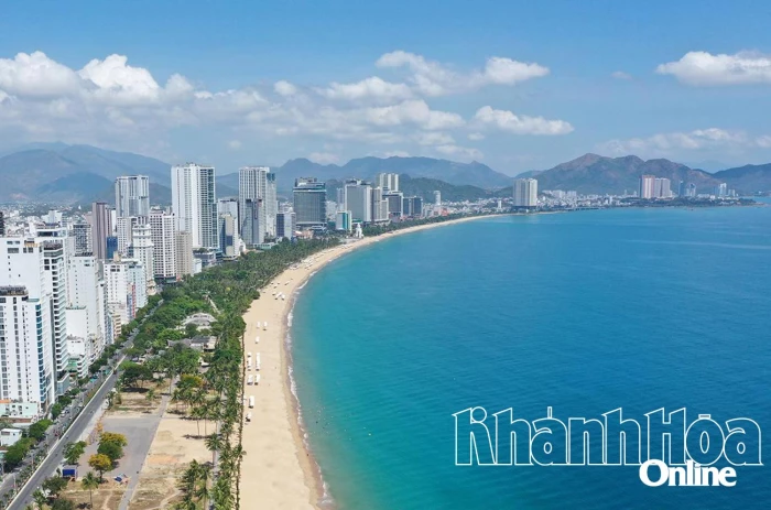 Khánh Hòa phấn đấu tăng trưởng kinh tế 2 con số giai đoạn 2025 - 2030