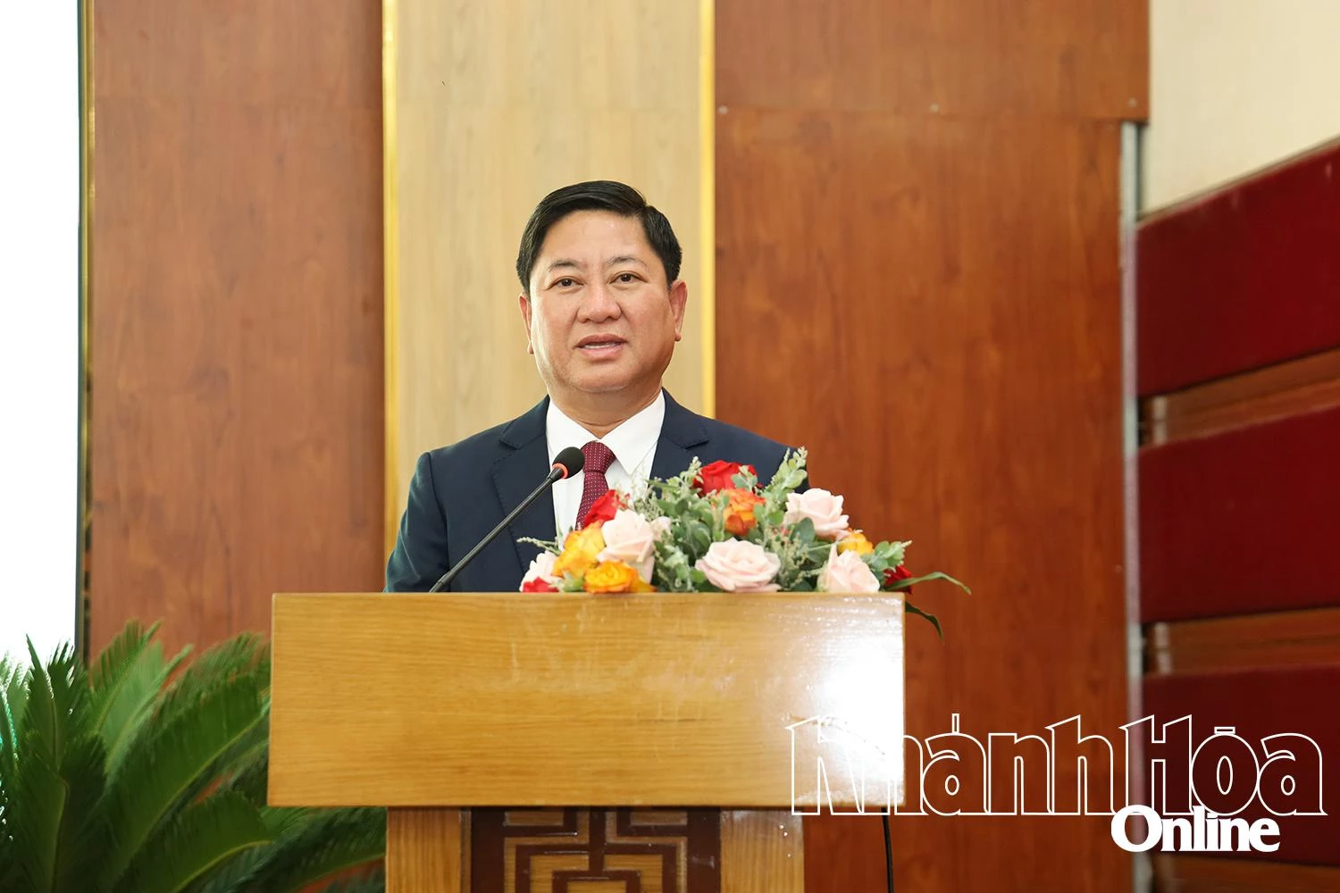 UBND tỉnh Khánh Hòa công bố, trao các quyết định về công tác cán bộ