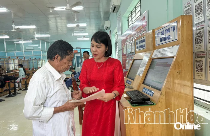 Trung tâm phục vụ hành chính công - một điểm đến, nhiều dịch vụ: Nỗ lực vận hành thông suốt