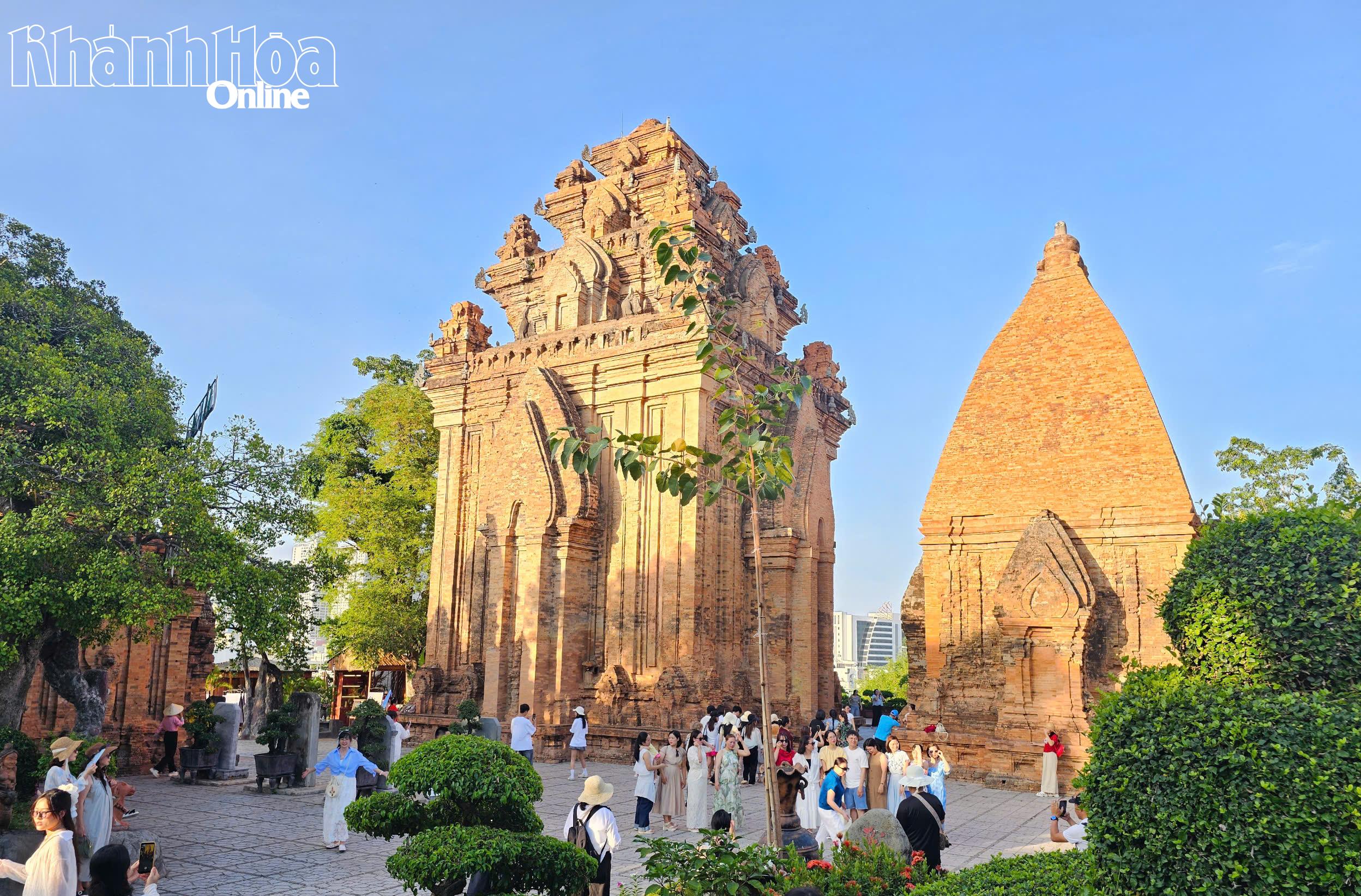 Tối 10-7: Truyền hình trực tiếp Lễ công bố và đón nhận bằng xếp hạng di tích quốc gia đặc biệt Tháp Bà Pô Nagar và di sản văn hóa phi vật thể quốc gia Tri thức khai thác, chế biến trầm hương Khánh Hòa