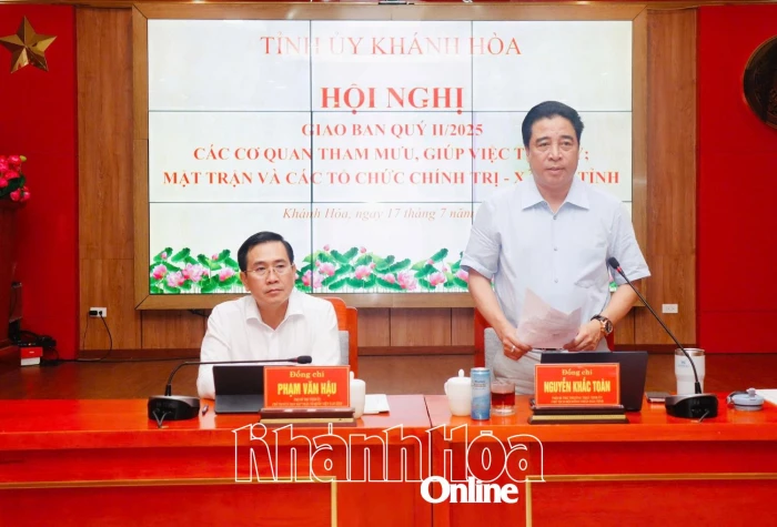 Thường trực Tỉnh ủy giao ban quý II với các cơ quan tham mưu, giúp việc Tỉnh ủy, Mặt trận và các tổ chức chính trị - xã hội tỉnh