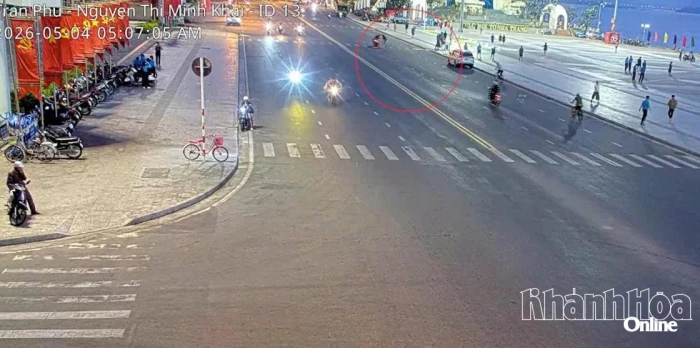 Khởi tố lễ tân khách sạn vì giao xe máy cho người nước ngoài không đủ điều kiện lái xe