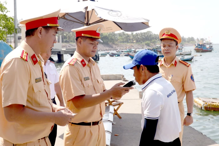 Siết chặt kiểm soát an toàn giao thông đường thủy