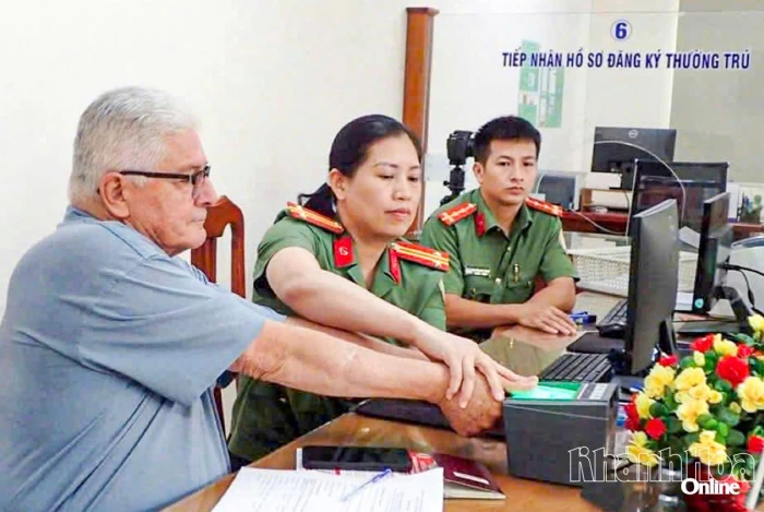Kỷ niệm 80 năm Ngày truyền thống lực lượng An ninh nhân dân (12-7-1946 - 12-7-2026): Hiện đại hóa công tác quản lý xuất nhập cảnh