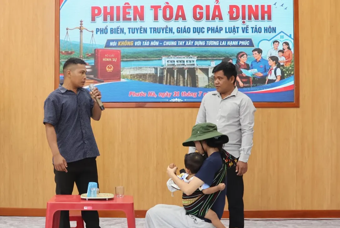 Phiên tòa giả định tuyên truyền pháp luật về tảo hôn tại xã Phước Hà