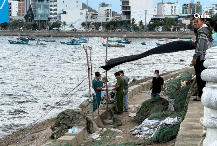 Phát hiện người đàn ông tử vong tại bờ kè phường Bắc Nha Trang