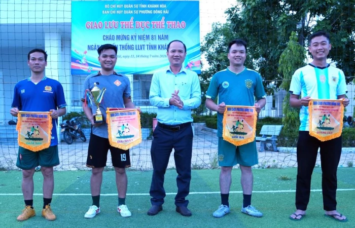 Bế mạc giao lưu thể dục thể thao phường Đông Hải