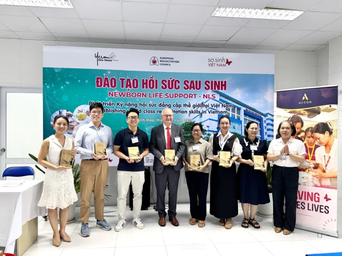 Đào tạo về hồi sức sau sinh cho nhân viên y tế Bệnh viện Đa khoa Yersin Nha Trang