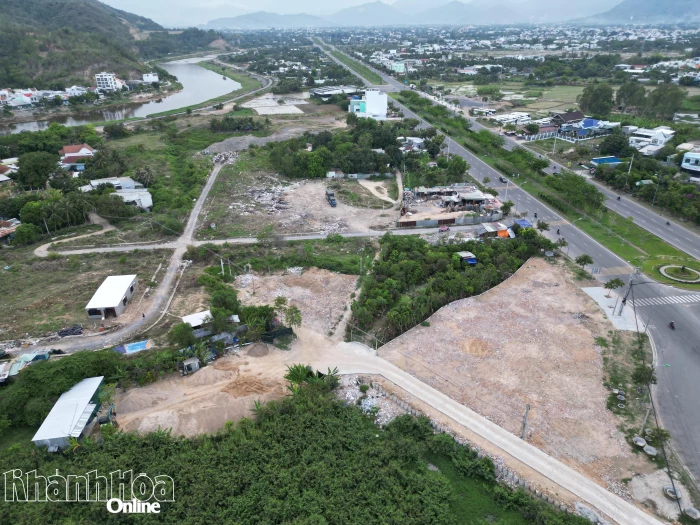 Giao đất đợt 1 xây dựng nhà ở cho gia đình lực lượng vũ trang trong quân đội