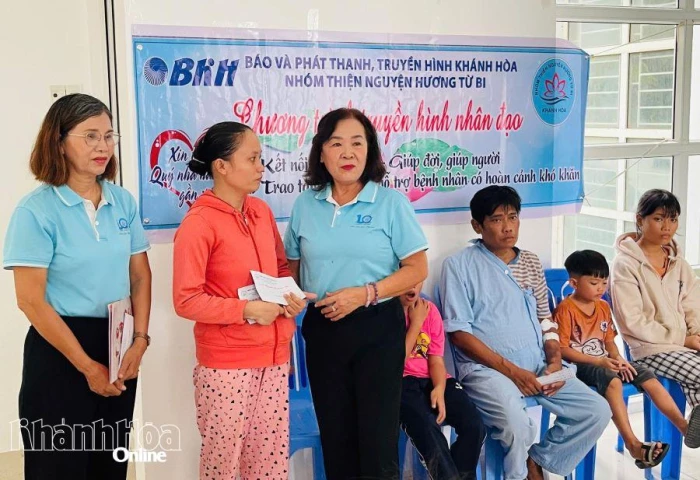 Báo và Phát thanh, Truyền hình Khánh Hòa phối hợp trao hơn 56 triệu đồng cho bệnh nhân có hoàn cảnh khó khăn